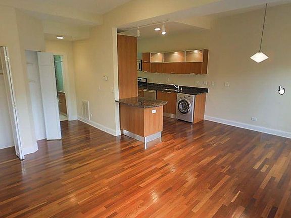 3rd image of 1358 W Estes Ave APT 3S