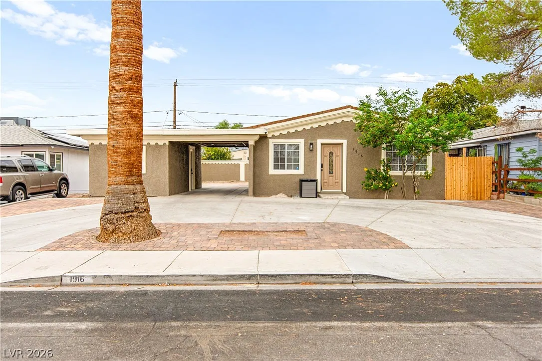4 bed, 1296 sqft, $3,000 — Photo 3