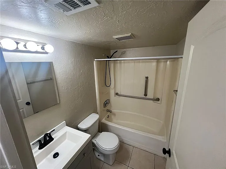 3838 Madison Ave #1 — Photo 4