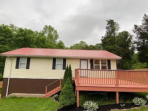 1st image of 1 Terra Ln