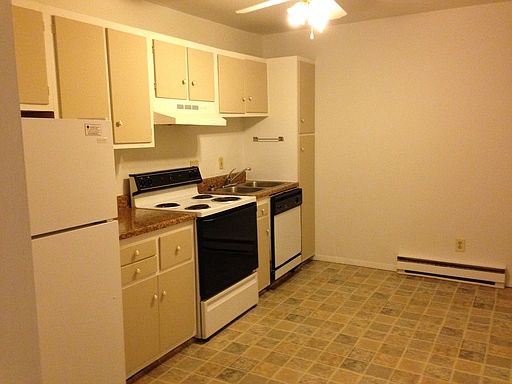 1st image of 807 N Red Bud Trl APT 16