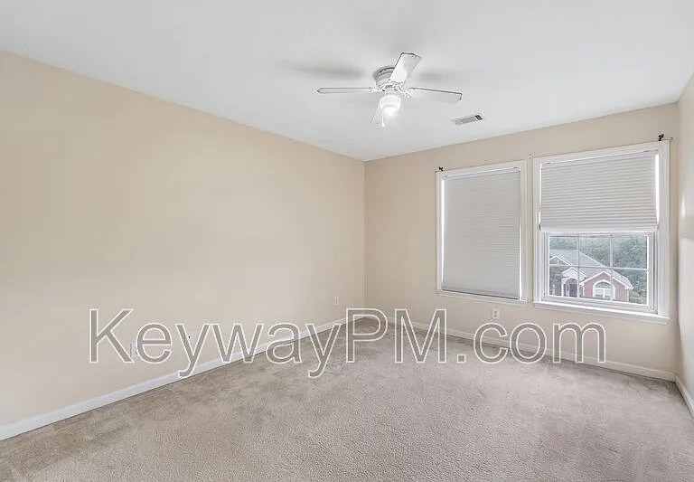 4890 Somerset Dr — Photo 21