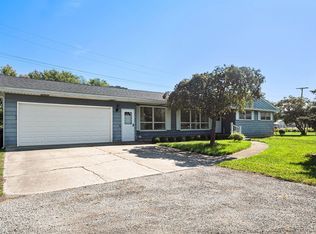 2739 Nadeau Rd, Monroe, MI 48162