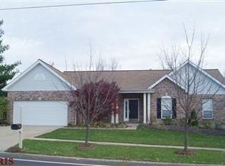 7616 Becker Rd, Saint Louis, MO 63129