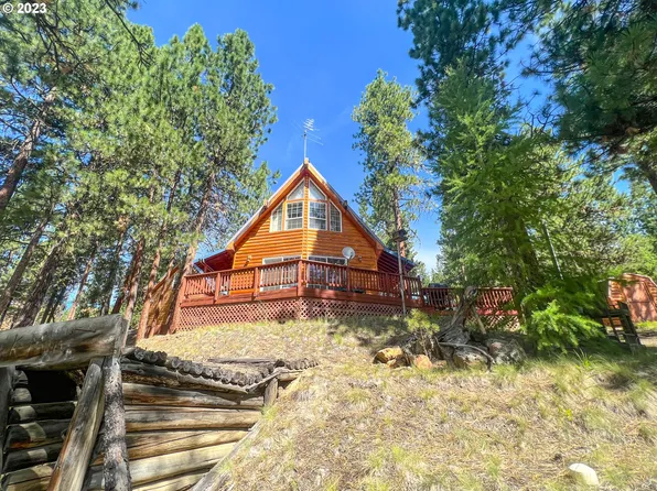 805 N Bonanza St, Sumpter, OR 97877