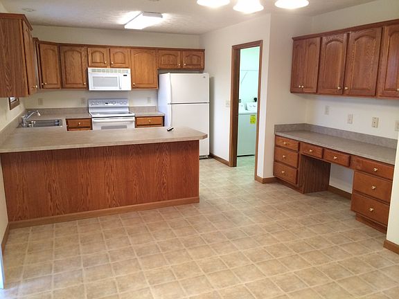 5th image of 2618 Amberly Ct