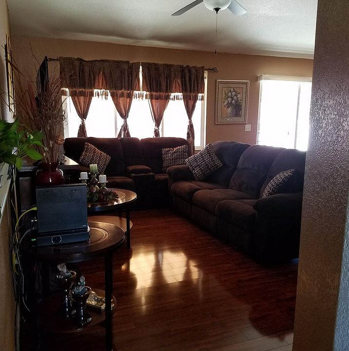 2nd image of 2837 Avocado Ave