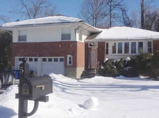 5 Jeffrey Way, White Plains, NY 10607