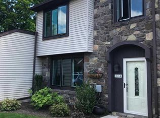 114 Windham Ct, Newtown, PA 18940