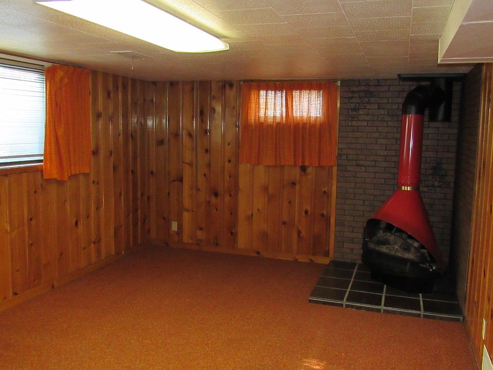 Downstairs Family Room 