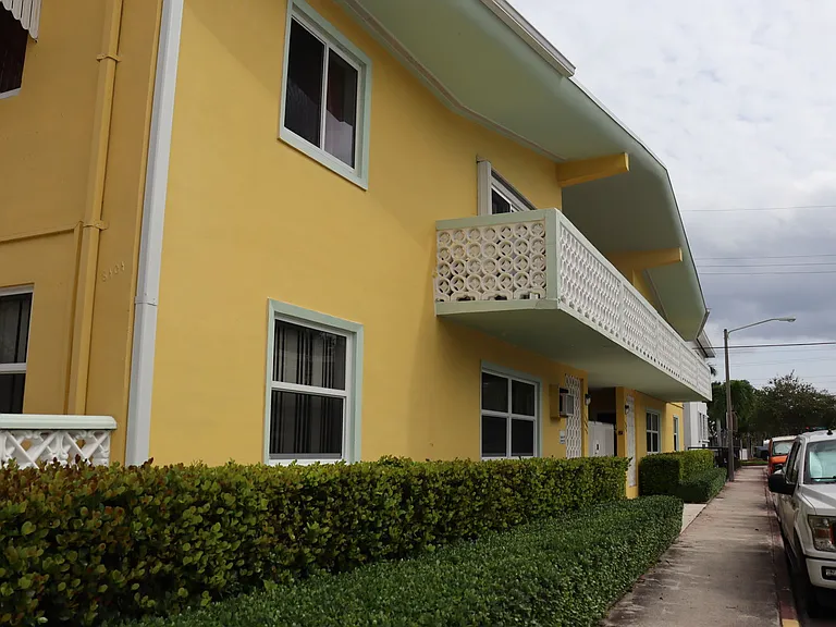 8101 Abbott Ave #8 — Photo 12