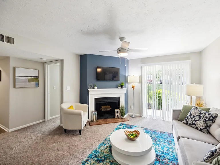 River Oak Apartments — Photo 15