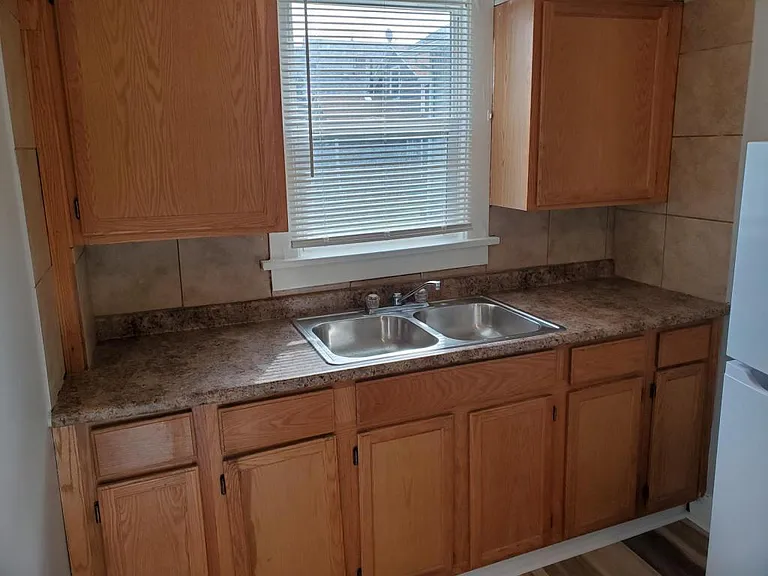 121 Clinton St — Photo 10