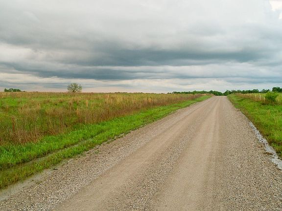 2nd image of 1 S 381st East Ave