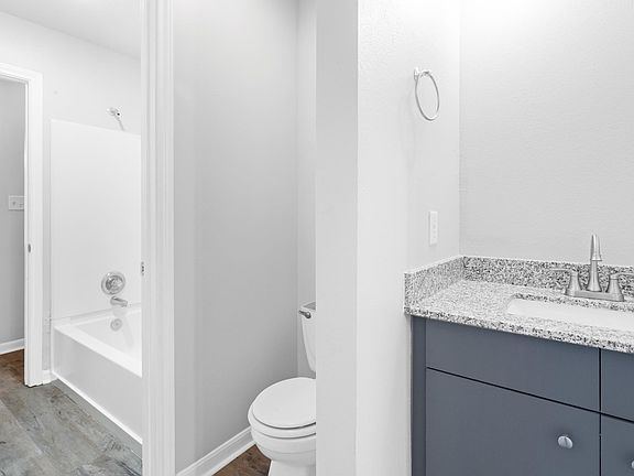 5th image of 805 Yegua St APT A