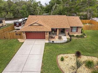 35049 Silver Oak Dr, Leesburg, FL 34788