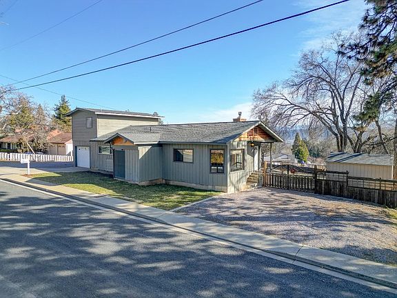 3rd image of 208 Humbug Rd