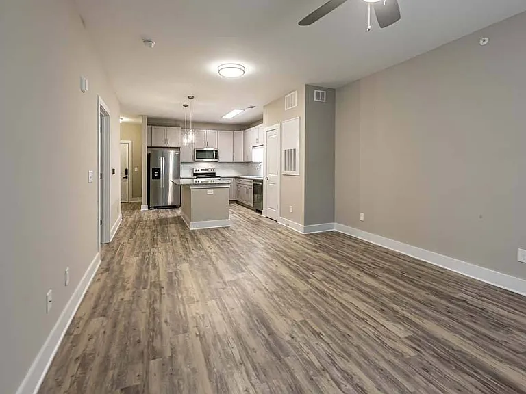 Foxwood Apartments — Photo 101