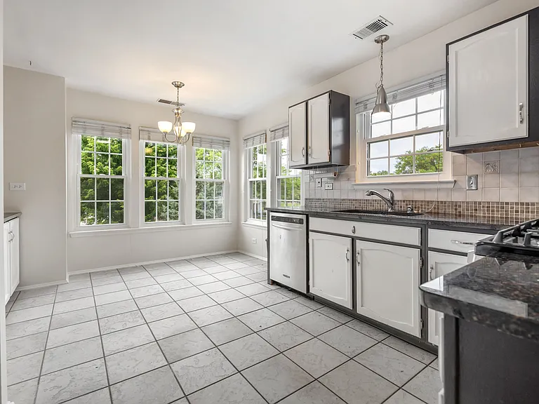 164 White Branch Ct — Photo 10