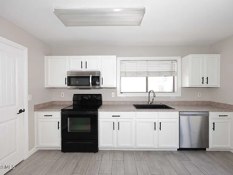 3249 S Chaparral Rd — Photo 10