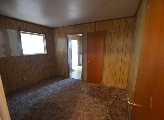 5th image of 328 White Oak Dr