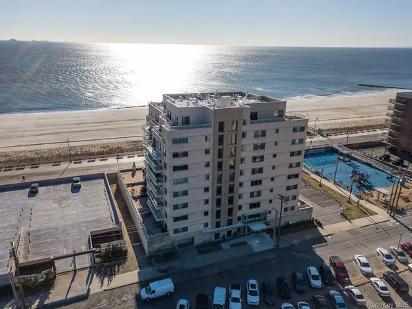 170 W Broadway APT 4H, Long Beach, NY 11561