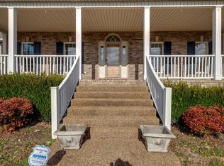 630 Sulphur Fork Rd, Charlotte, TN 37036