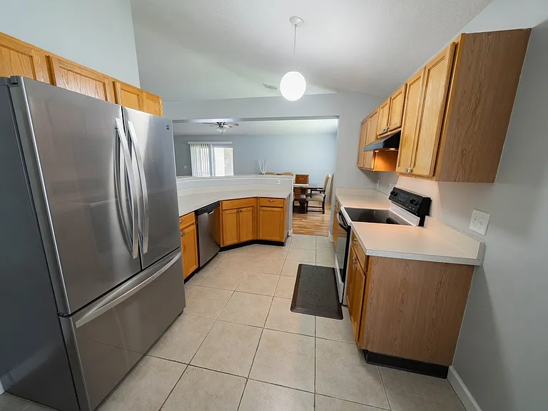 1256 25th Ter SW — Photo 5