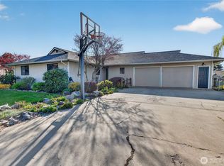 2629 Lemaister Avenue, Wenatchee, WA 98801