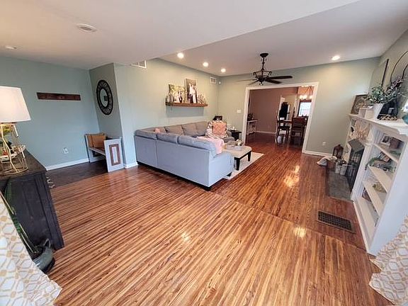 3rd image of 327 N High St