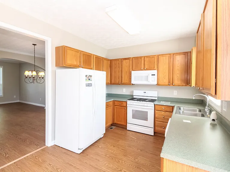 317 Park Creek Rdg — Photo 8