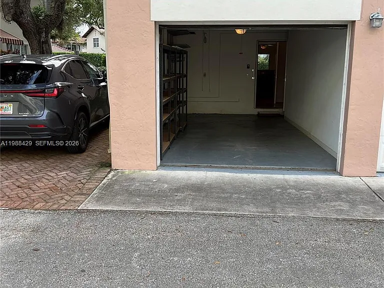 481 Menendez Ave #9 — Photo 7