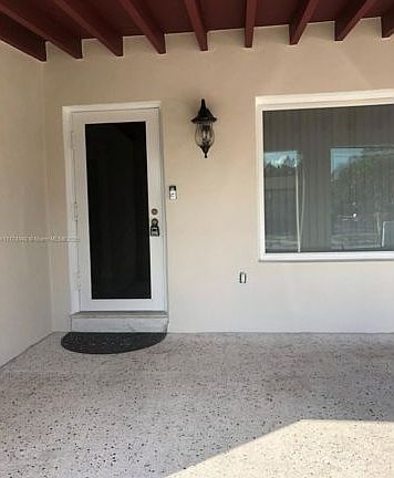 2nd image of 410 NW 44th Ave