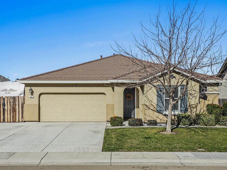1st image of 967 Clearwater Creek Blvd