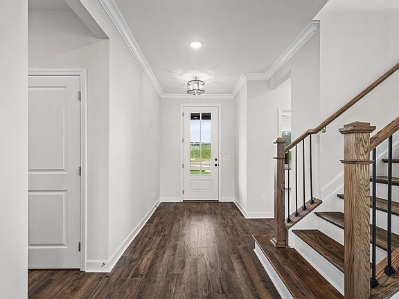 3rd image of 7672 Hatcher Heights Dr
