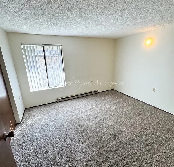 5775 Golden Eagle Dr #10 — Photo 6