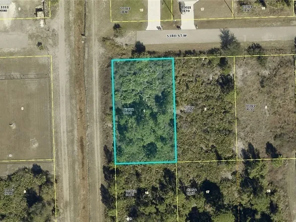3017 53rd St W, Lehigh Acres, FL 33971
