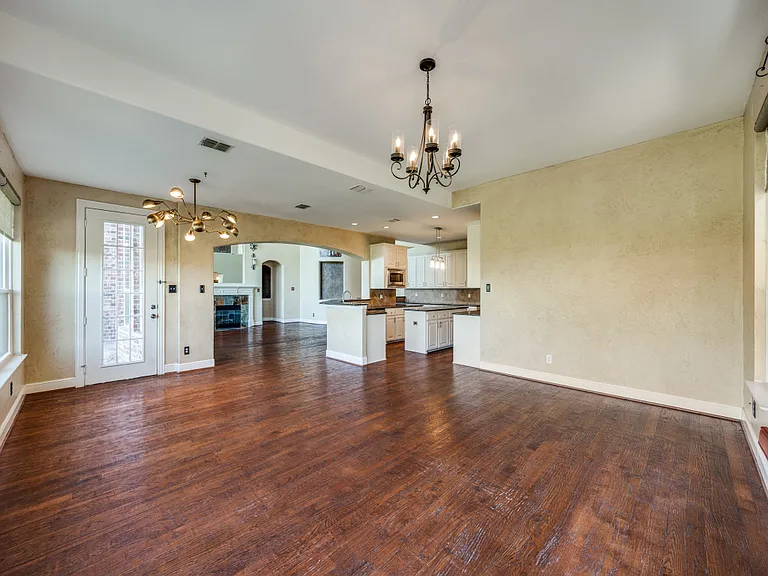 4463 Fallmeadow Dr — Photo 11