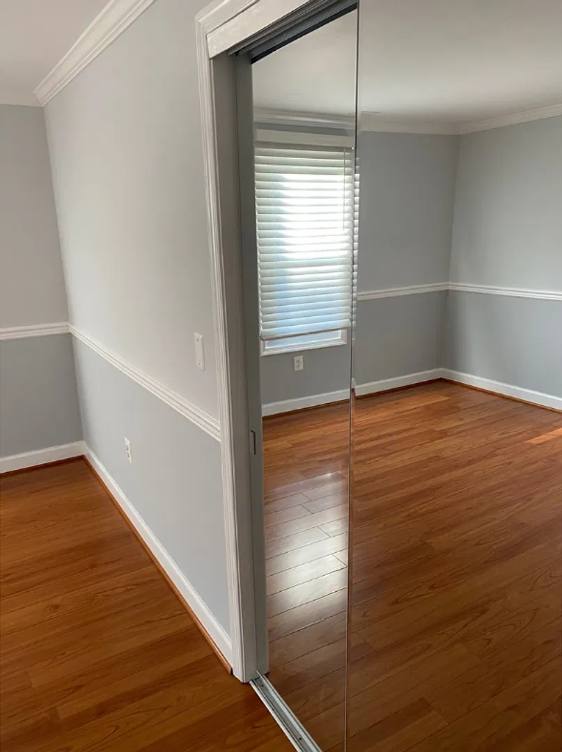 438 Main Street $750 Available (Shared Bath) — Photo 3