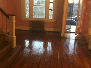 15 Farragut St, Philadelphia, PA 19139