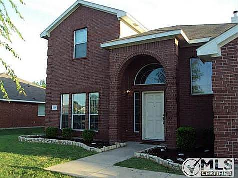 2nd image of 220 Canyon Lake Dr