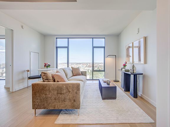 3rd image of 196 Willoughby St APT 28K