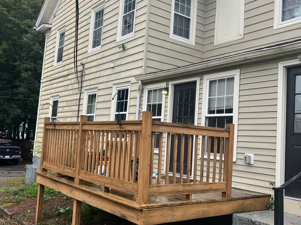 3 Swan Ct #3, Dorchester Center, MA 02124