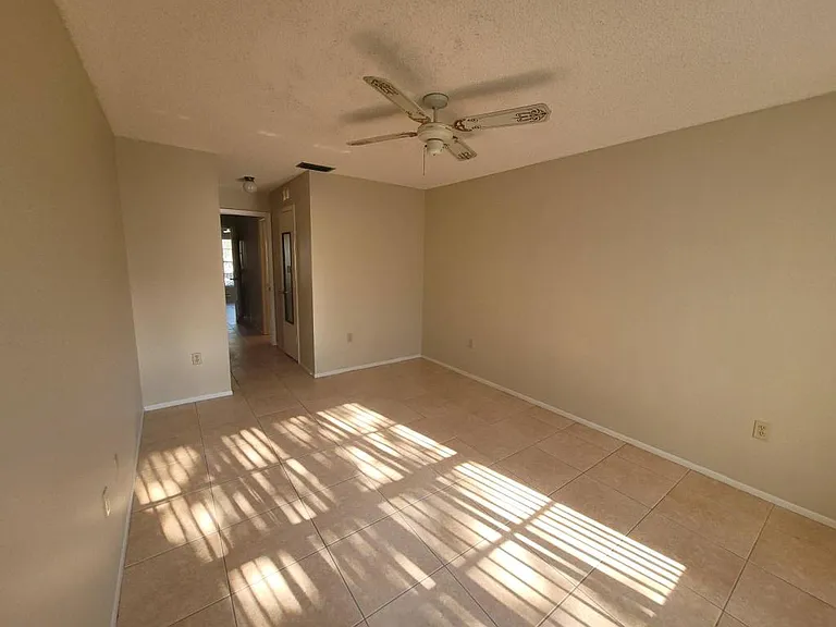 2932 Stillwell Ct — Photo 6