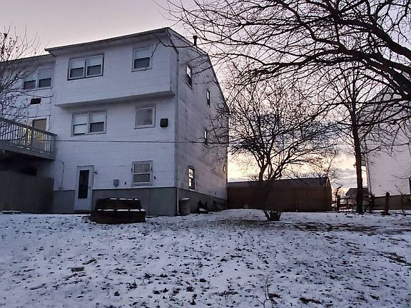 2nd image of 55 Vails Gate Heights Dr