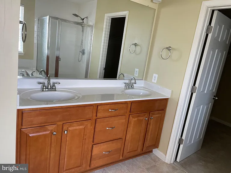 233 Morlyn Dr — Photo 14