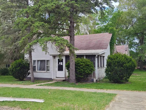 201 W Lake St, Knox, IN 46534