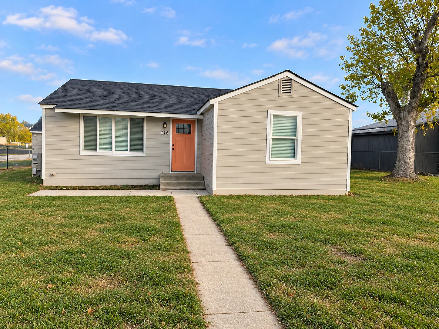 3 bed, 1096 sqft, $1,750 — Photo 1