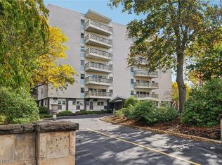 275 N Portage Path APT 7G, Akron, OH 44303