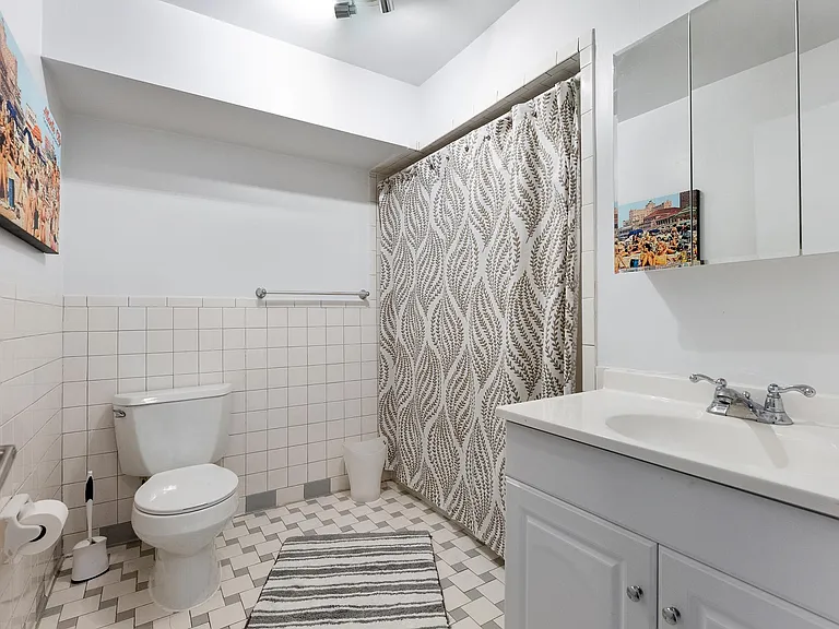9417 Ventnor Ave #A — Photo 13